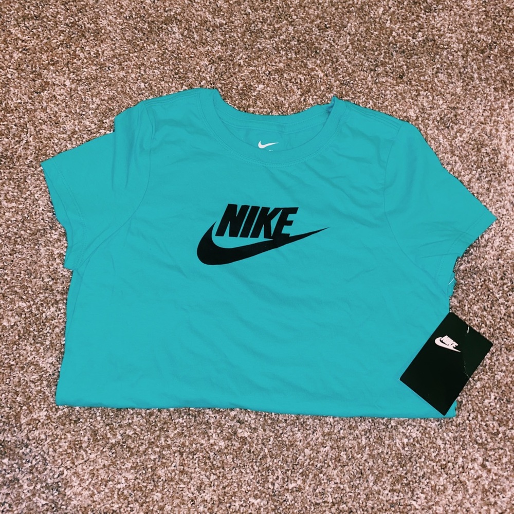 nike top